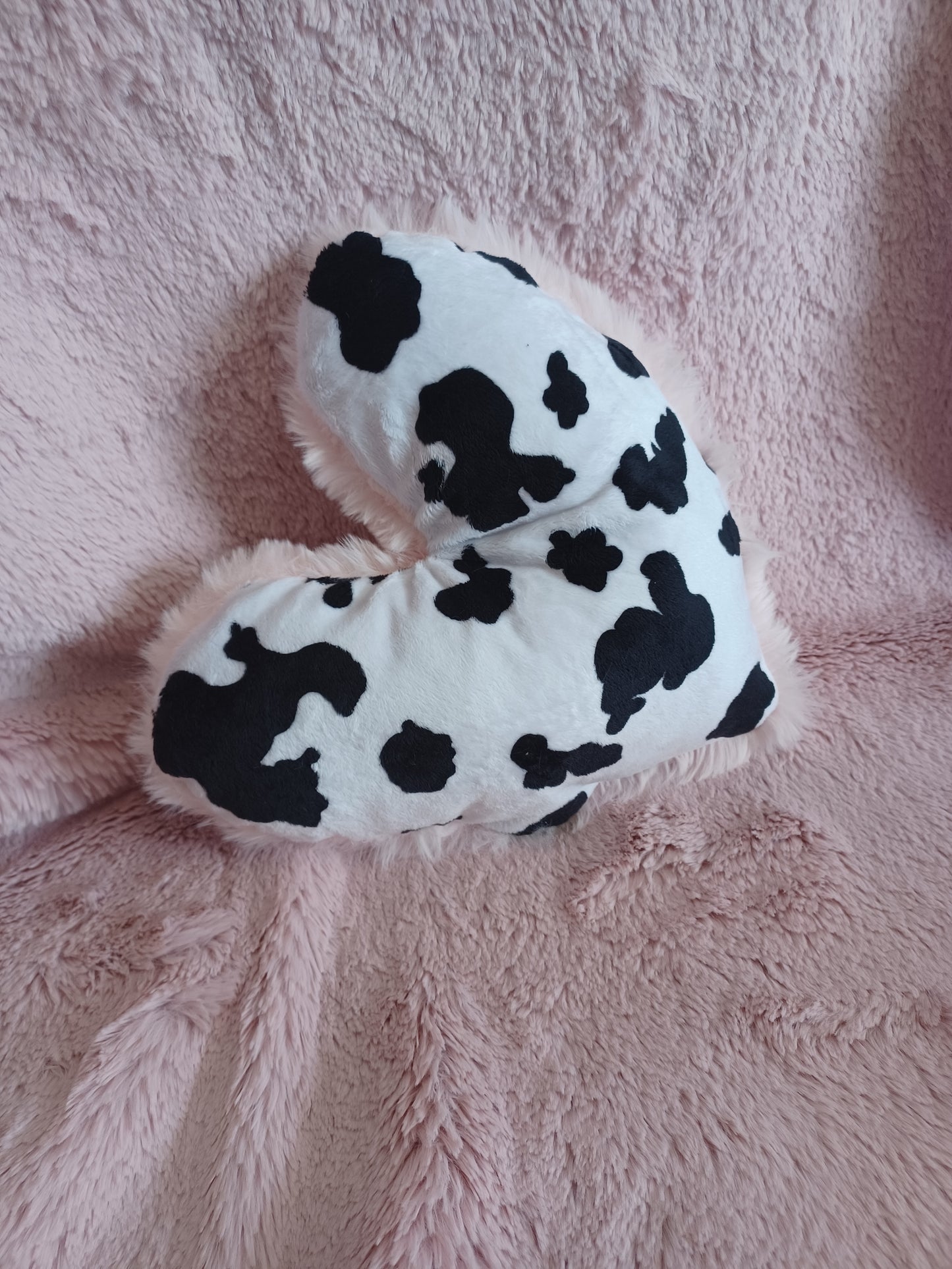 10*10 mini heart cow print on baby pink siberian