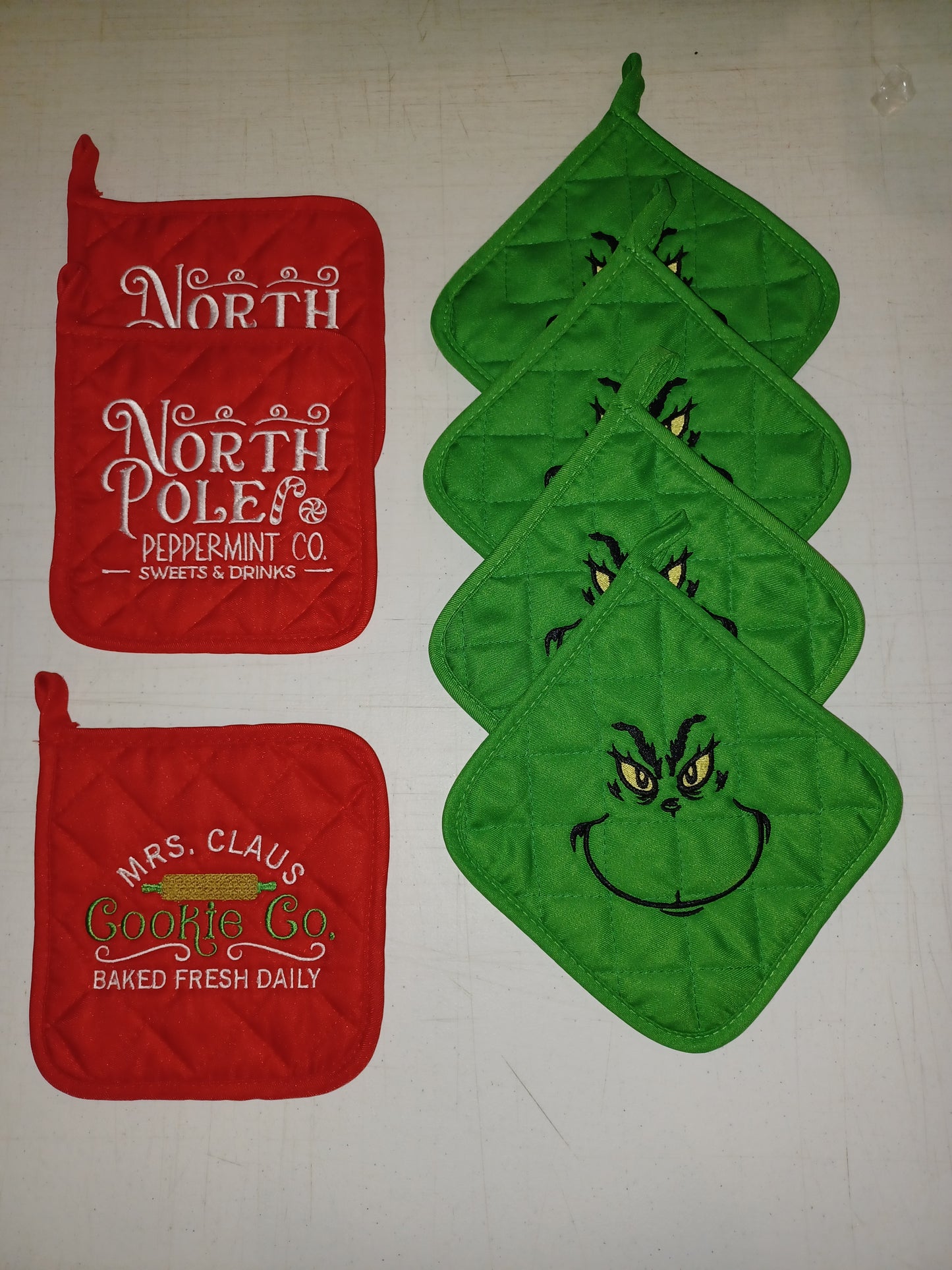 Embroidered hot pads